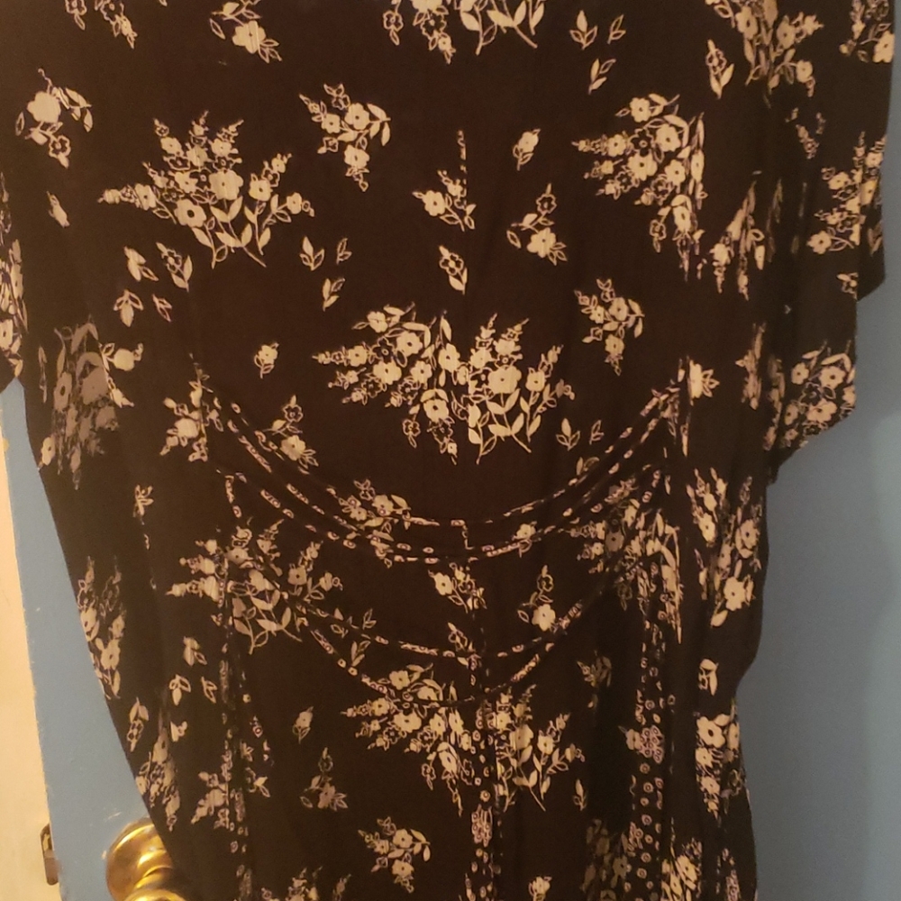 Dress - Picture 3 of 3